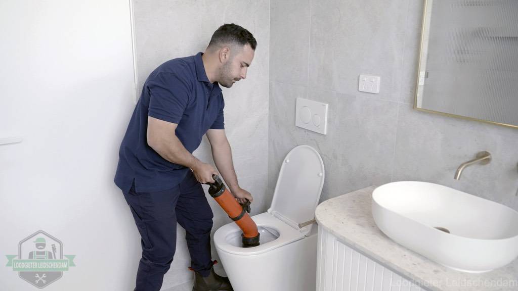 Ontstoppen Wc Loodgieter Leidschendam